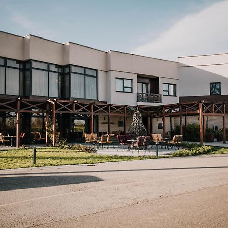Hotel & Distillery Monogram Gradac (Tutin) Exterior foto