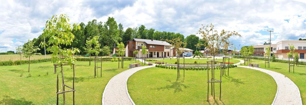 Hotel & Distillery Monogram Gradac (Tutin) Exterior foto